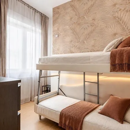 Appartamento Grazioso Trilocale Con Patio Wifi - P R A T U R E C C I Group Riccione